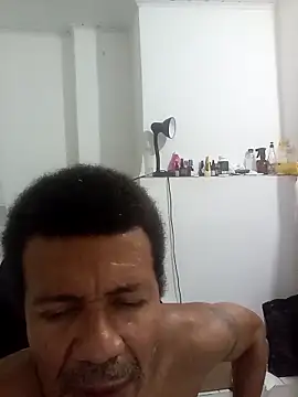 moreno25centimetro online show from 09/18/25, 01:18