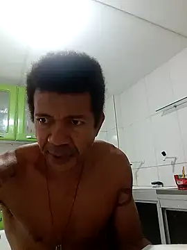 moreno25centimetro online show from 11/19/25, 08:47