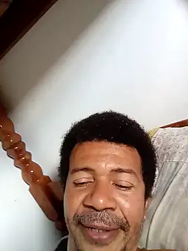 moreno25centimetro online show from 11/24/25, 01:22