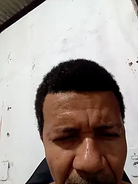 moreno25centimetro online show from 04/21/26, 01:42