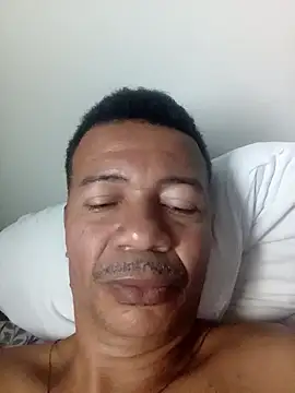 Snapshot of moreno25centimetro chatting on 06/28/26, 10:21 moreno25centimetro online show from 06/28/26, 10:21