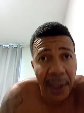 Snapshot of moreno25centimetro chatting on 07/03/26, 12:00 moreno25centimetro online show from 07/03/26, 12:00