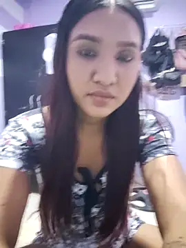 Snapshot of lunanigth chatting on 04/04/26, 05:06 lunanigth online show from 04/04/26, 05:06