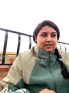 Snapshot of naomy26 chatting on 09/24/25, 10:35 naomy26 online show from 09/24/25, 10:35