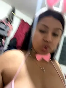 Snapshot of naomy26 chatting on 11/06/25, 05:52 naomy26 online show from 11/06/25, 05:52