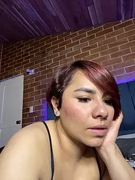 Snapshot of alejandra_prk26 chatting on 10/16/25, 04:02 alejandra prk26 online show from 10/16/25, 04:02