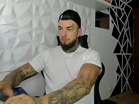 Chrisjordan66 online show from 10/25/25, 08:00