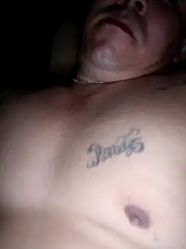 Snapshot of Emiritojosr chatting on 11/10/25, 08:24 Emiritojosr online show from 11/10/25, 08:24