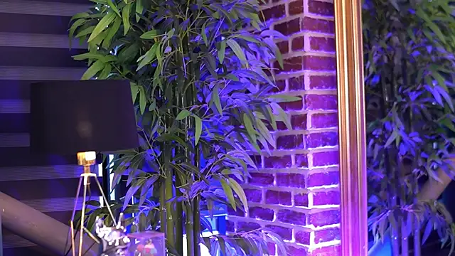 MillaSerene online show from 11/02/25, 06:05