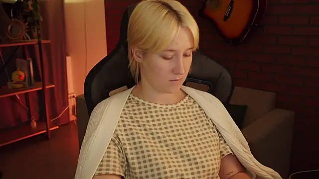 CinBellamy online show from 09/26/25, 07:34