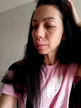 Princessa99885 online show from 09/18/25, 06:15