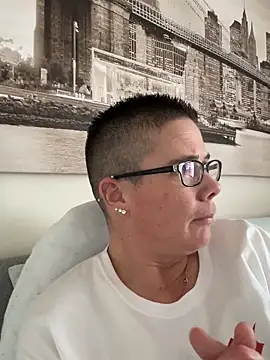 voluptuous-minx online show from 12/04/25, 12:14