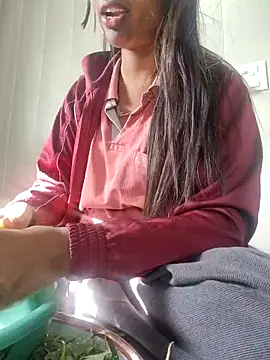 Radhika 01 online show from 12/16/25, 05:01