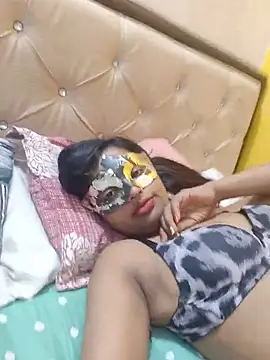 Radhika 01 online show from 05/29/26, 10:24