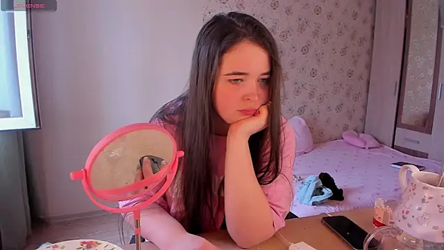 Alice next door online show from 03/26/26, 09:59