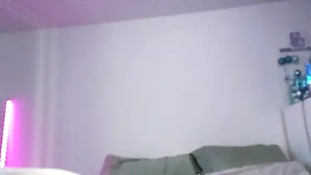 SparklingSoleil online show from 12/14/25, 08:13