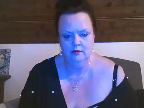 TiffanyMature online show from 04/20/26, 08:21