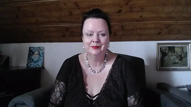 TiffanyMature online show from 05/06/26, 07:02