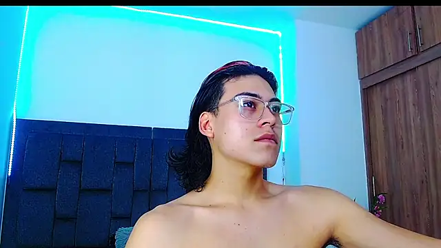 Snapshot of dirty_model chatting on 09/26/25, 11:42 dirty model online show from 09/26/25, 11:42