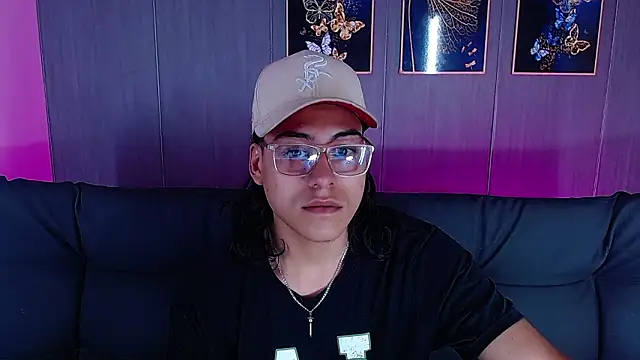 Snapshot of dirty_model chatting on 02/16/26, 09:44 dirty model online show from 02/16/26, 09:44