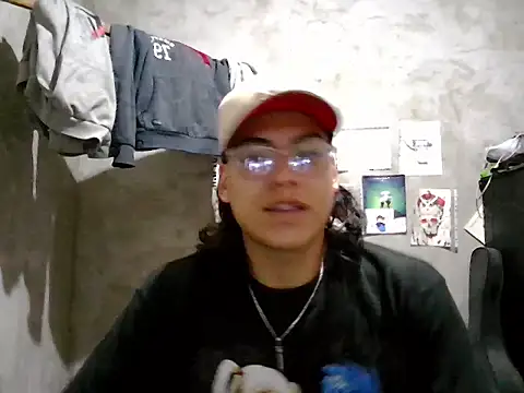 dirty model online show from 04/22/26, 11:34