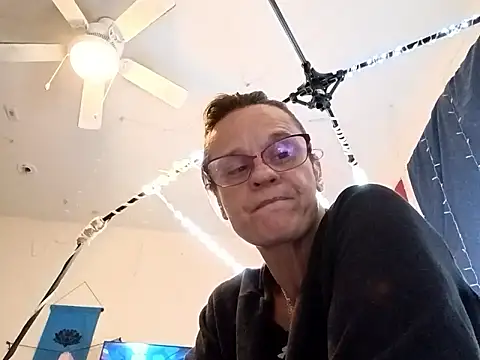 PremiumKitty online show from 10/26/25, 09:10