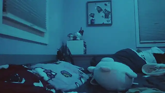 Liam axel35 online show from 09/15/25, 01:16