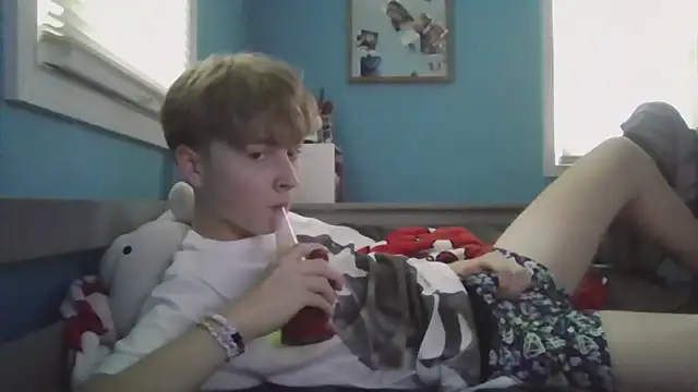 Liam axel35 online show from 10/13/25, 07:47