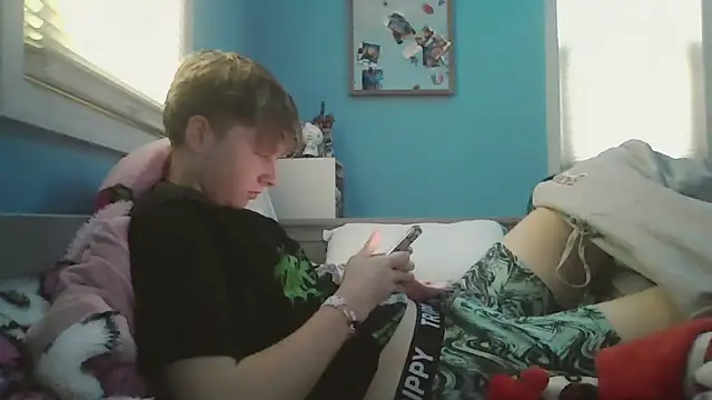 Liam axel35 online show from 10/22/25, 07:24