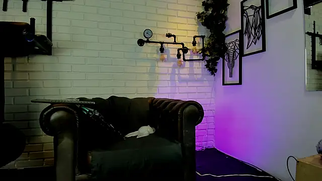 ItaloMoore online show from 09/10/25, 11:32