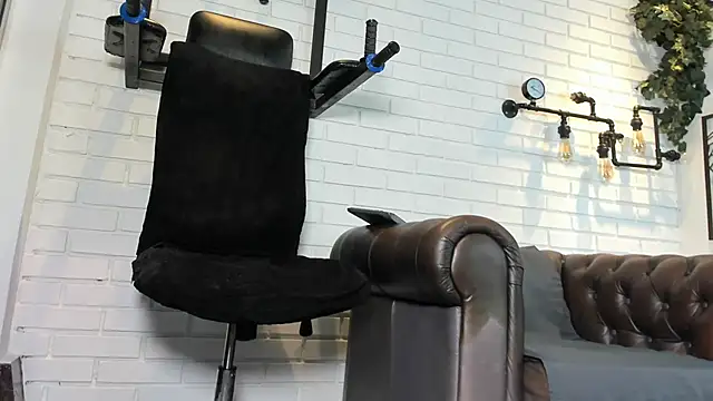 ItaloMoore online show from 09/16/25, 12:17