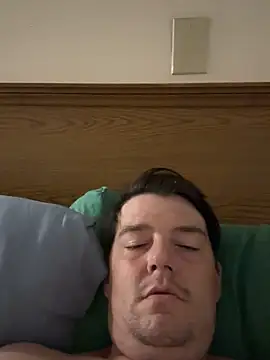 Snapshot of adamdamn chatting on 10/09/25, 09:35 adamdamn online show from 10/09/25, 09:35