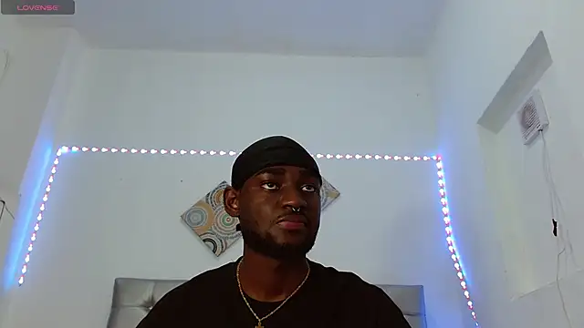 eebony stallion online show from 11/13/25, 06:18