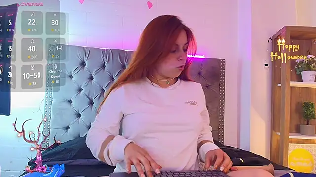 Aliice Reed online show from 10/20/25, 01:55