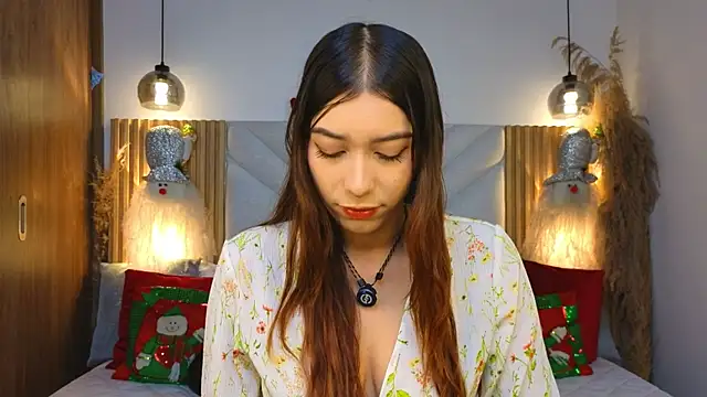 lila min online show from 11/07/25, 02:17