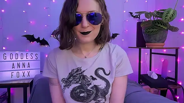 mistressannafoxx online show from 11/28/25, 10:01