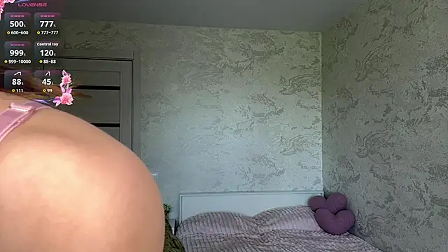 NylaNadler online show from 06/11/26, 09:07