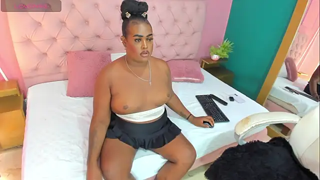 Snapshot of _EvaRouse chatting on 09/12/25, 05:57 EvaRouse online show from 09/12/25, 05:57