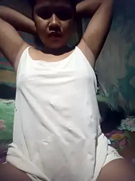 Snapshot of hotmomma8 chatting on 10/21/25, 01:56 hotmomma8 online show from 10/21/25, 01:56