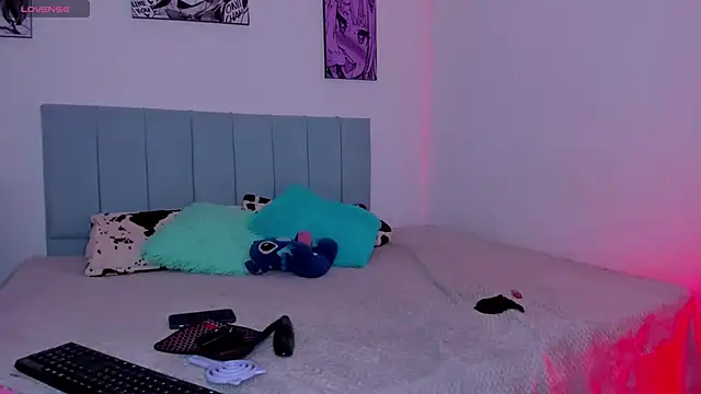 Snapshot of penelopestar_2 chatting on 11/15/25, 03:04 penelopestar 2 online show from 11/15/25, 03:04