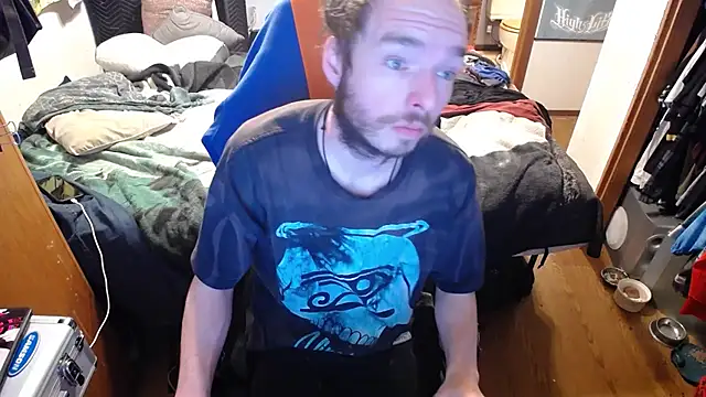 Snapshot of womenhateme69 chatting on 12/20/25, 02:40 womenhateme69 online show from 12/20/25, 02:40