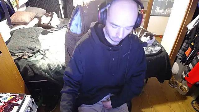 Snapshot of womenhateme69 chatting on 03/12/26, 04:07 womenhateme69 online show from 03/12/26, 04:07