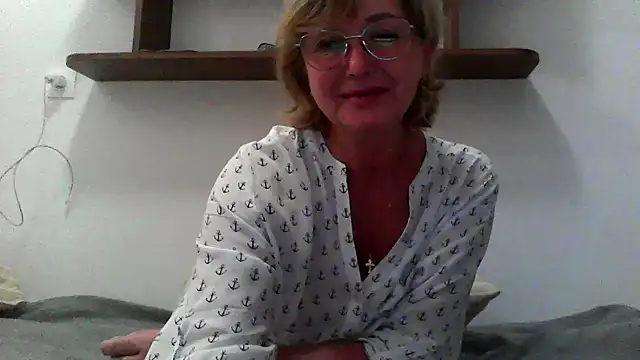Snapshot of IrynaMolbertx chatting on 09/24/25, 07:39 IrynaMolbertx online show from 09/24/25, 07:39