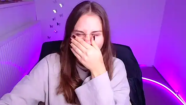 Stefanie Sweet online show from 10/08/25, 05:16