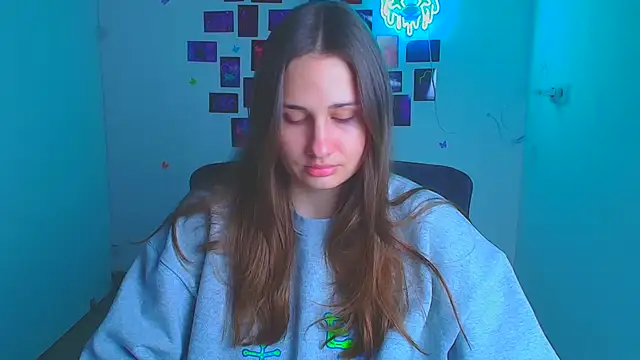 Stefanie Sweet online show from 04/03/26, 05:16