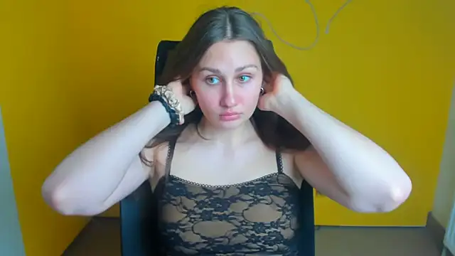 Stefanie Sweet online show from 04/23/26, 11:20