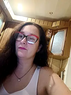 Snapshot of Amandda_ chatting on 10/18/25, 07:03 Amandda online show from 10/18/25, 07:03