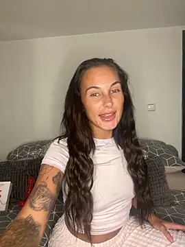 Rosieredxox online show from 09/09/25, 06:07