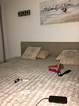 Rosieredxox online show from 10/17/25, 08:22