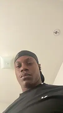 labishyoung25 online show from 11/14/25, 02:05